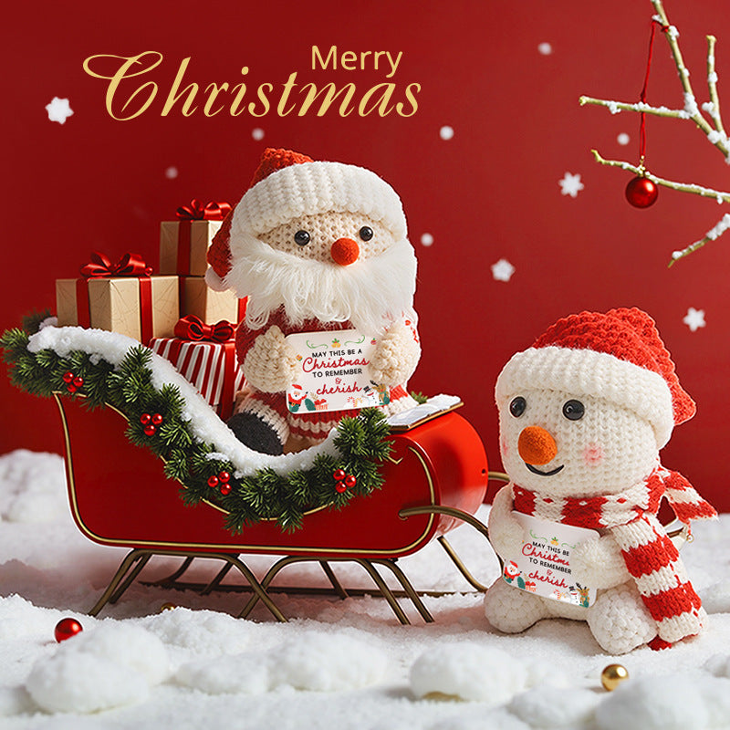 Petite figurine de Noël au crochet en coton