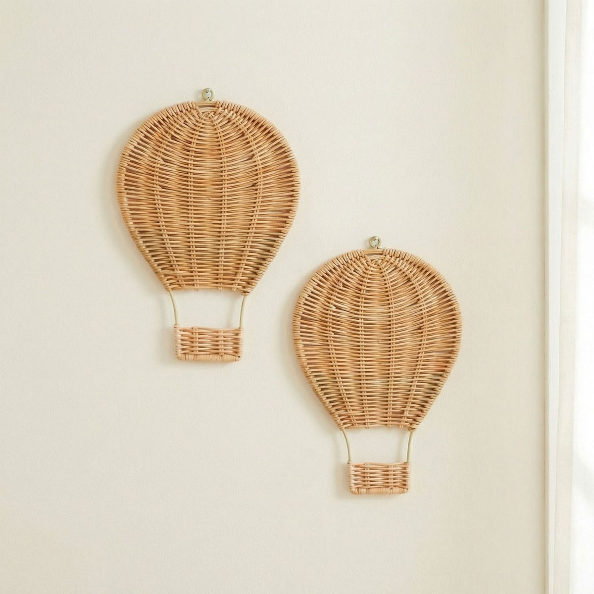 Montgolfière décorative en rotin tressé main – déco murale chambre d’enfant