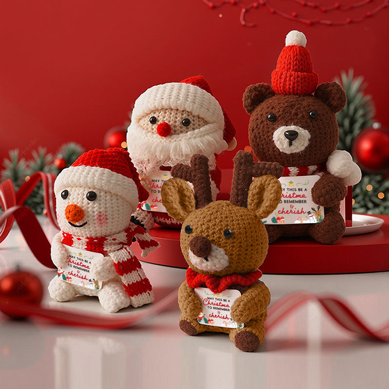 Petite figurine de Noël au crochet en coton