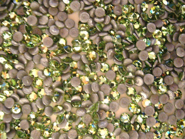 Iron on Swarovski Rhinestones,Light Green 50pcs