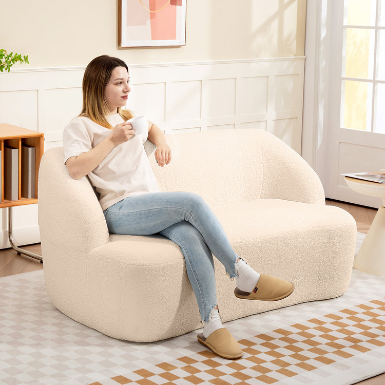 Canapé 2 places en bouclette beige – 142 cm