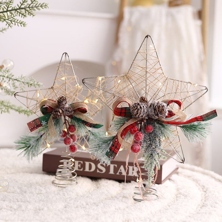 Décorations de Noël à suspendre – Pommes de pin dorées
