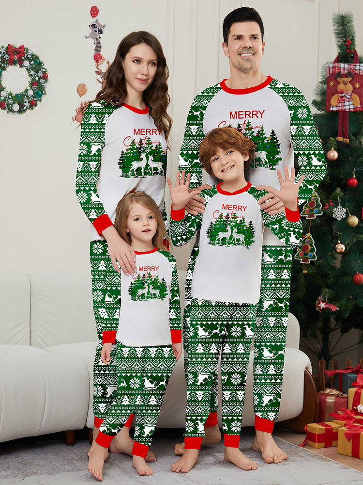 Pyjamas de Noël assortis pour la famille – cerfs, inscriptions et rayures