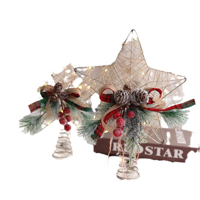 Décorations de Noël à suspendre – Pommes de pin dorées